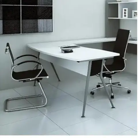 Minimalist Curved Office Desk / Monochrome Look / Space-Saving Design