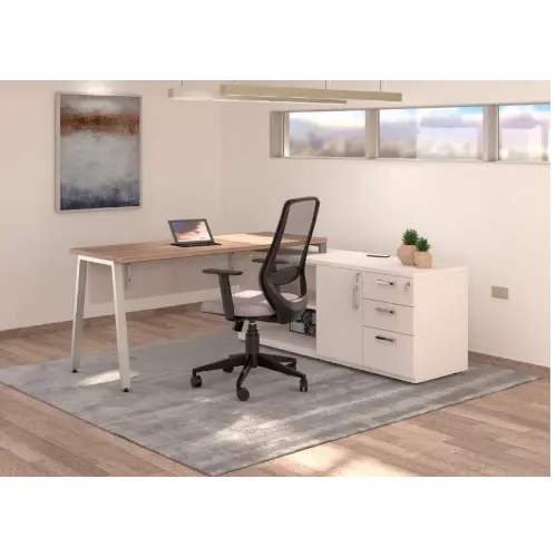 Cubicle Style Workstation / Wide Storage Desk / Functional Office Desk Unit