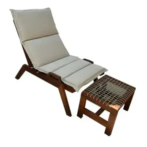 Velero Lounger with Footstool / Sturdy Wood & Rattan Seat / Poolside Lounger