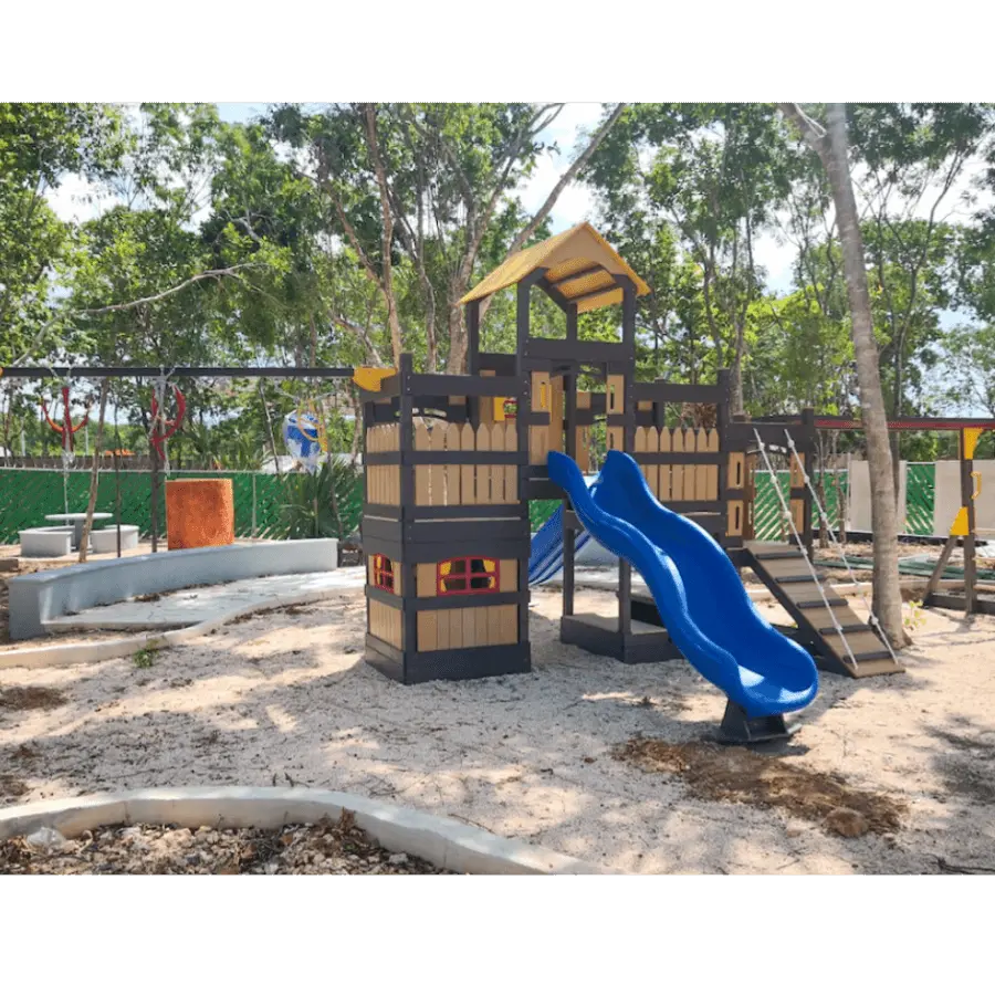 Residential Play Zones for Kids / Customized Play Structures / Safe Garden Play Areas