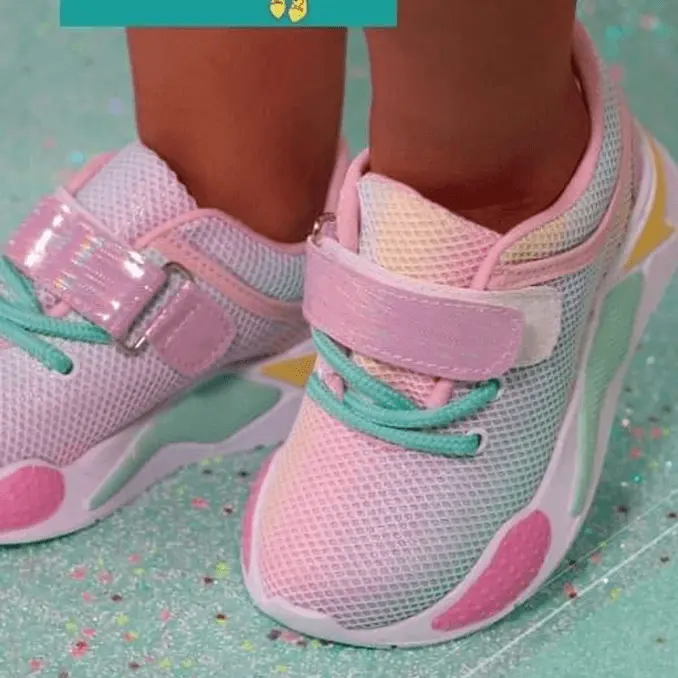 Pink Kid's Athletic Shoes / Girls' Trendy Trainers/ Custom Sneakers / Girls Tennis Shoes
