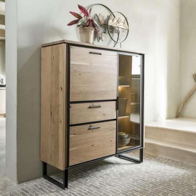 Living Room Storage Units / Trendsetting Parlor Showcase / Chic Storage Solutions